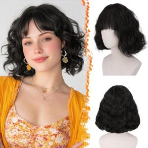BARSDAR Courte Ondulée Perruque Blond Platine avec Franges, Courte Perruque Bob pour Femmes Bouclée Bob Perruques avec Franges Synthétiques D&rsquo;aspect Naturel Cheveux Perruques Cosplay Utilisation(Brun Foncé)
