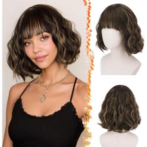 BARSDAR Courte Ondulée Perruque Blond Platine avec Franges, Courte Perruque Bob pour Femmes Bouclée Bob Perruques avec Franges Synthétiques D&rsquo;aspect Naturel Cheveux Perruques Cosplay Utilisation(Noir Brun Mix Auburn)